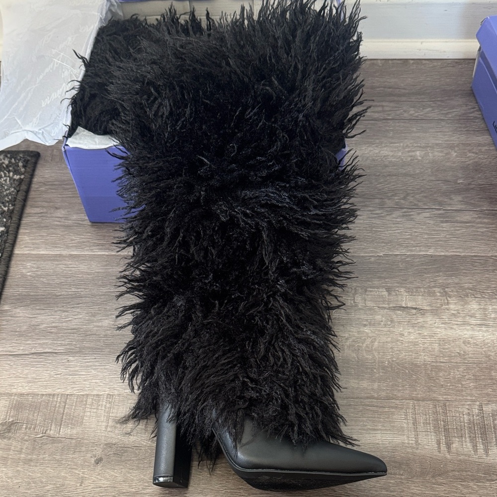 Fashion Nova Black Furry Heeled Boots - Picture 3 of 3
